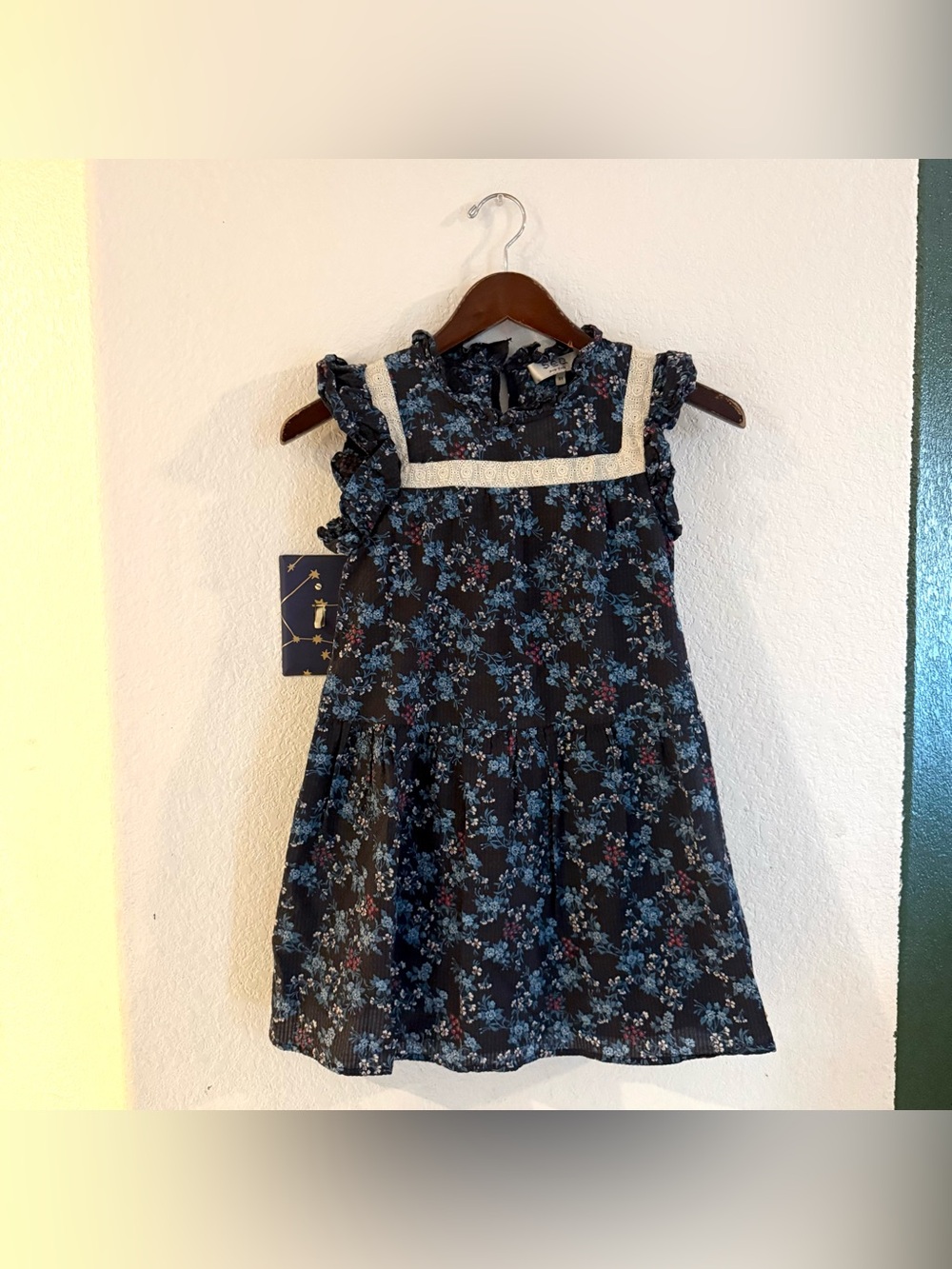 SEA Kids Girls Dress Dark Floral Flutter Sleeve Lace Trim Pockets Size 8